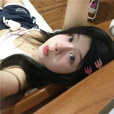 雨中的伊莲娜